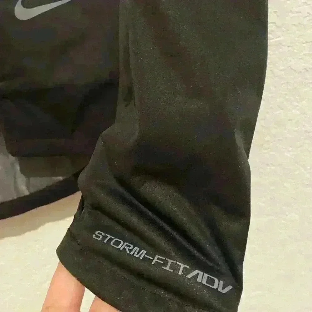 NWT flawed Jacket Nike Storm-FIT ADV Running Division Women Sz S Down Filled